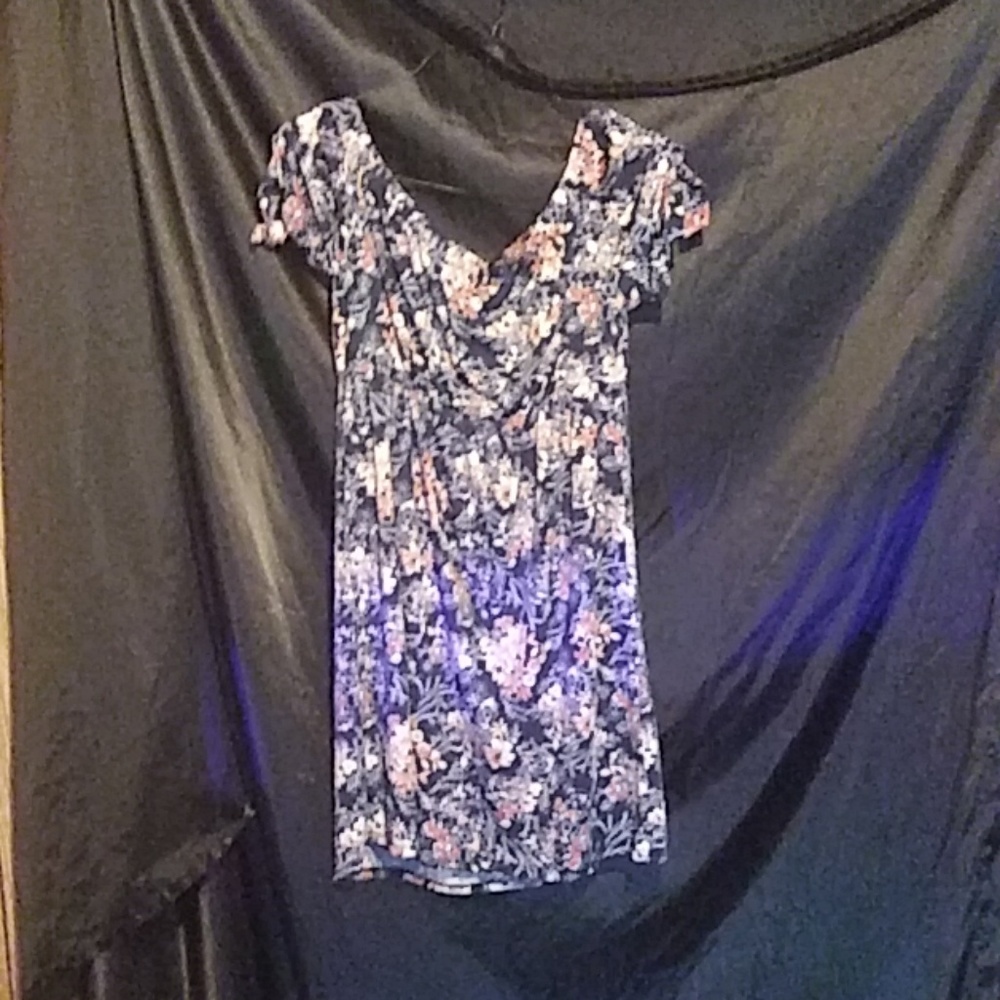 Sz sm. PerseptionMaternity shirt/dress